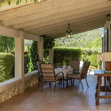 Sort Villa